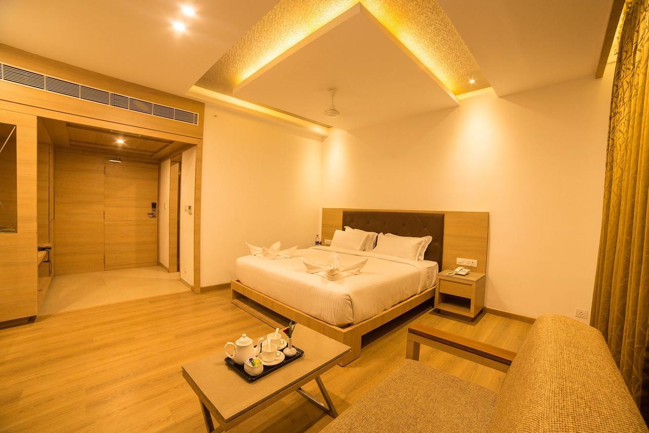Hotel Vivera Grande Dindigul Ngoại thất bức ảnh