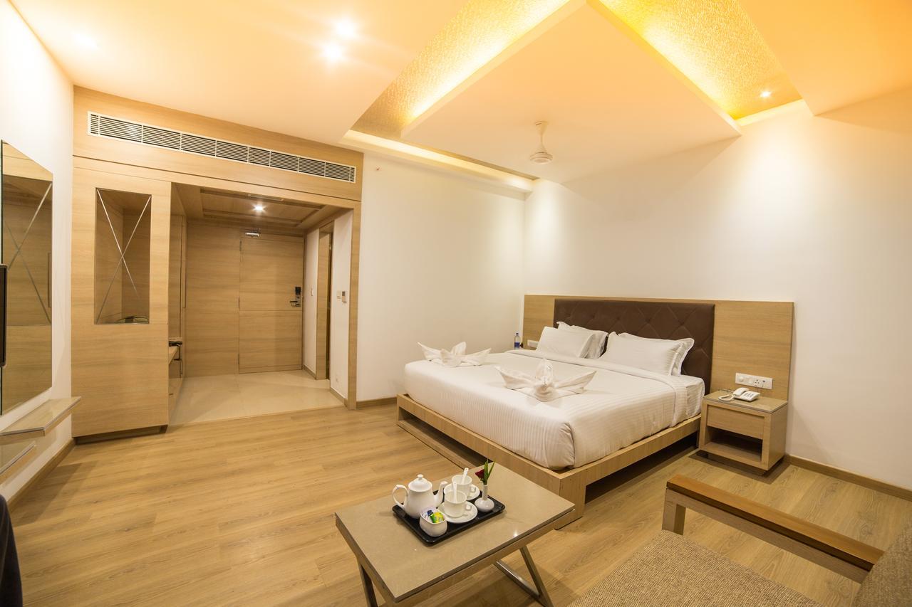 Hotel Vivera Grande Dindigul Ngoại thất bức ảnh
